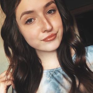 Meet your Posher, Noella